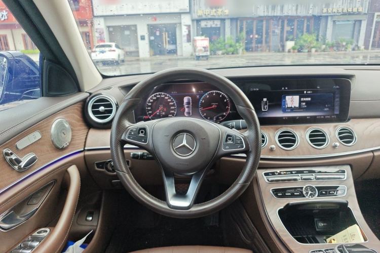 Used Mercedes-Benz E-Class 2018 Facelift E 200 L Steering Wheel