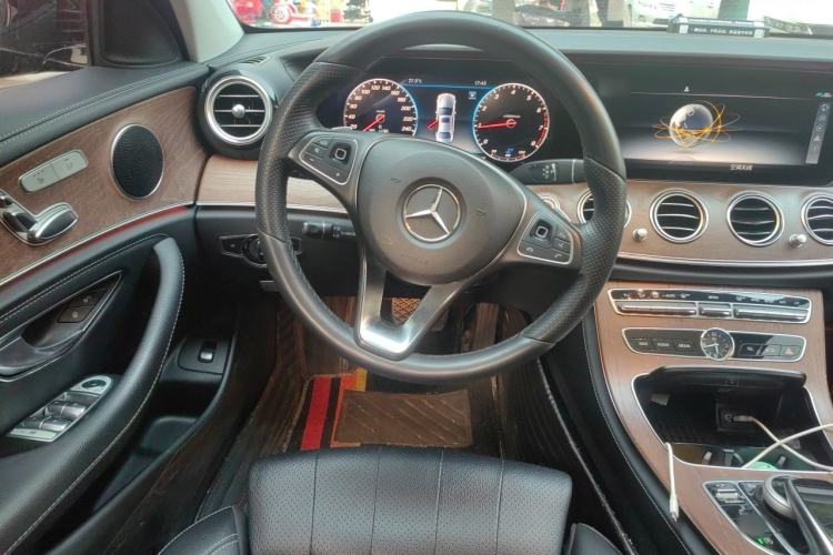 Used Mercedes-Benz E-Class 2018 E 200 L 4MATIC Steering Wheel