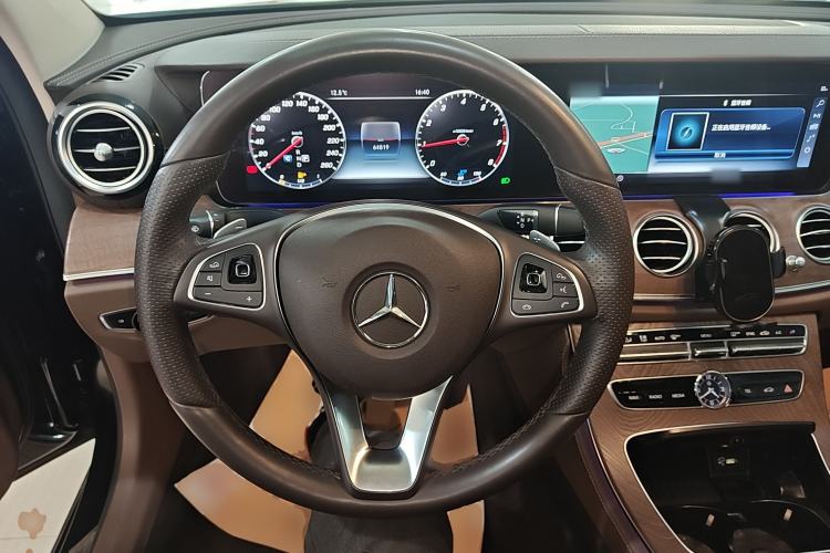 Used Mercedes-Benz E-Class 2018 Facelift E 200 L 4MATIC Steering Wheel