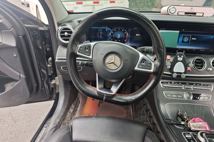 Used Mercedes-Benz E-Class 2018 E 200 L Sport Edition Steering Wheel