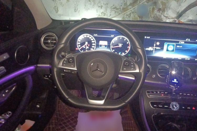 Used Mercedes-Benz E-Class 2018 Restyled E 300 L Sport Luxury Edition Steering Wheel
