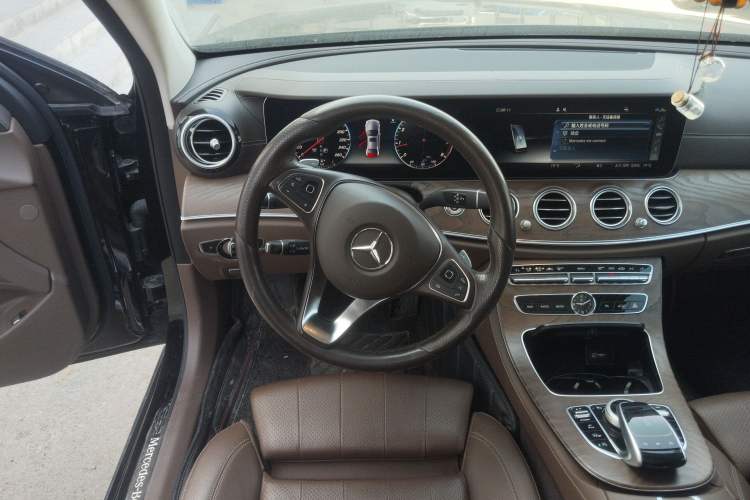 Used Mercedes-Benz E-Class 2018 Facelift E 200 L Steering Wheel