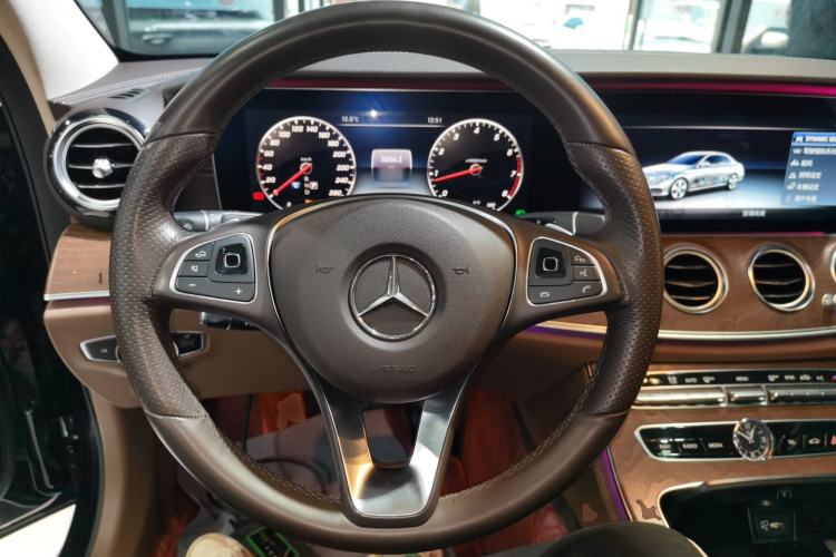 Used Mercedes-Benz E-Class 2018 E 300 L Stylish Model Steering Wheel