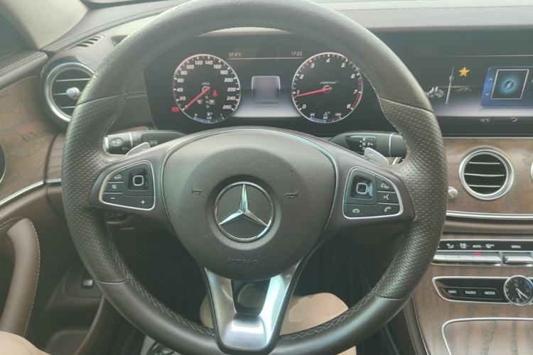 Used Mercedes-Benz E-Class 2018 Facelift E 200 L Steering Wheel