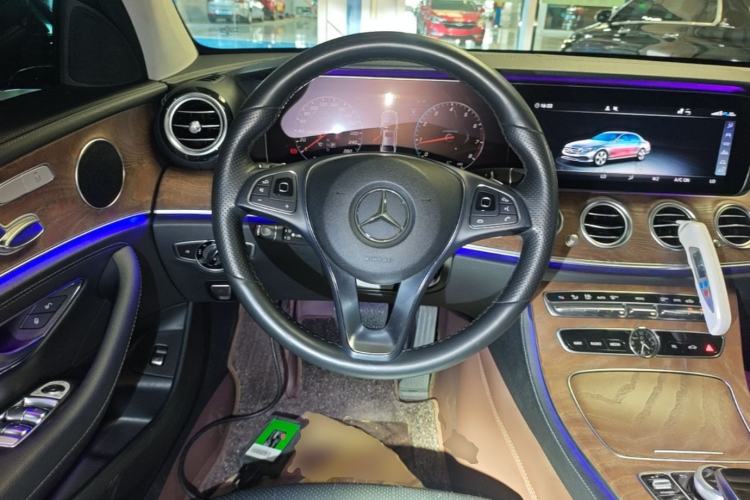 Used Mercedes-Benz E-Class 2018 Facelift E 200 L Steering Wheel