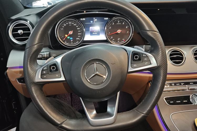 Used Mercedes-Benz E-Class 2018 E 200 Sport 4MATIC Steering Wheel