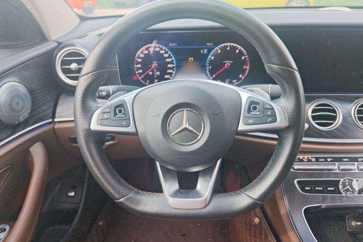 Used Mercedes-Benz E-Class 2018 Facelift E 200 L 4MATIC Steering Wheel