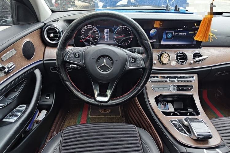 Used Mercedes-Benz E-Class 2018 Facelifted E 300 L Stylish Version Steering Wheel