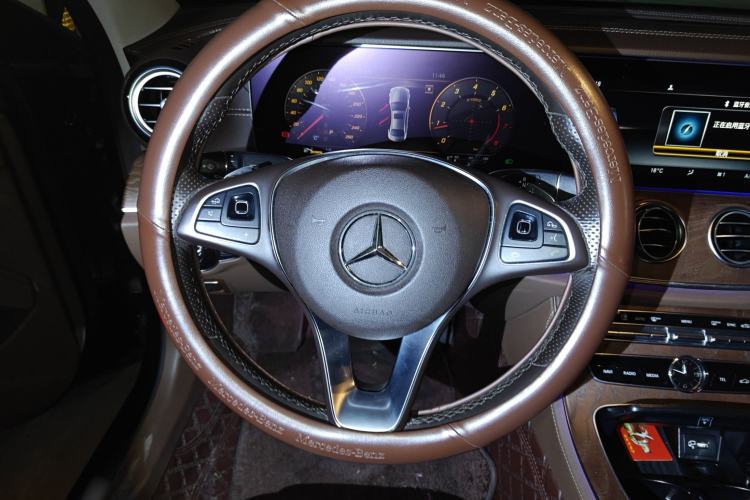 Used Mercedes-Benz E-Class 2018 E 300 L Luxury Model Steering Wheel