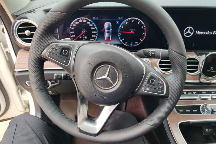 Used Mercedes-Benz E-Class 2018 E 300 L Luxury Model Steering Wheel