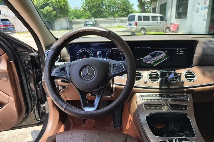 Used Mercedes-Benz E-Class 2018 Facelift E 300 L Luxury Edition Steering Wheel