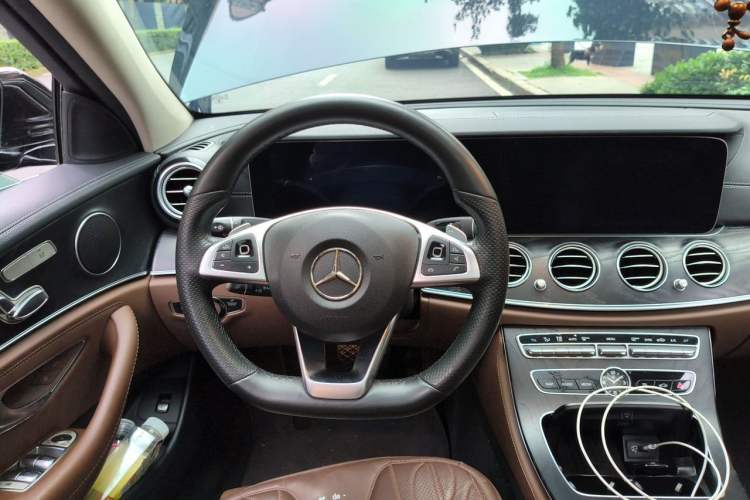 Used Mercedes-Benz E-Class 2018 Facelift E 200 L Sport Edition Steering Wheel