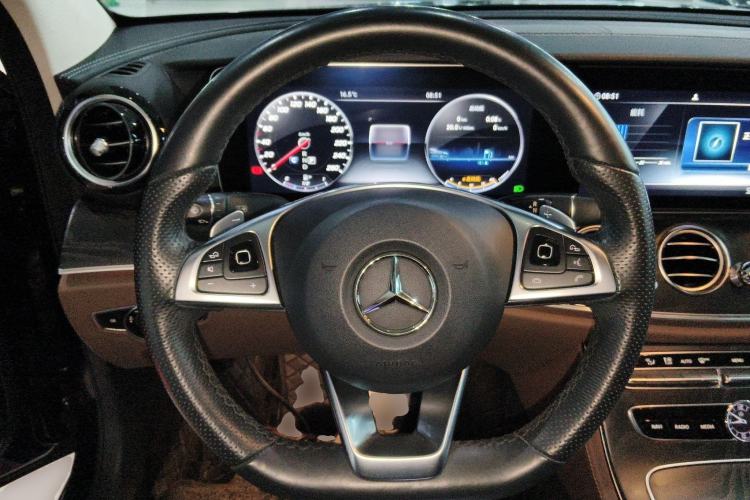 Used Mercedes-Benz E-Class 2018 E 200 L Sport Edition Steering Wheel