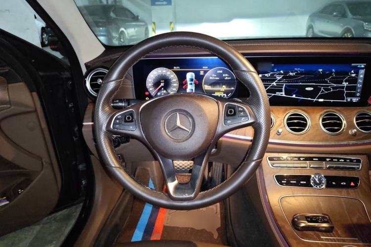 Used Mercedes-Benz E-Class 2018 E 200 L Steering Wheel