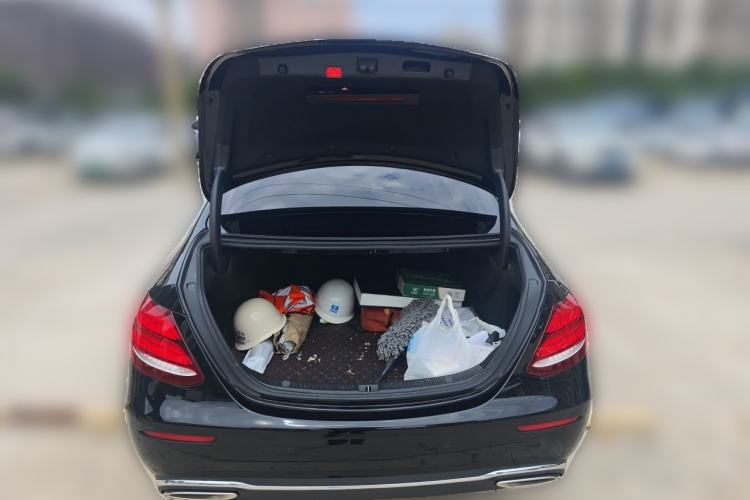 Used Mercedes-Benz E-Class 2018 Facelifted E 300 L Stylish Version Trunk