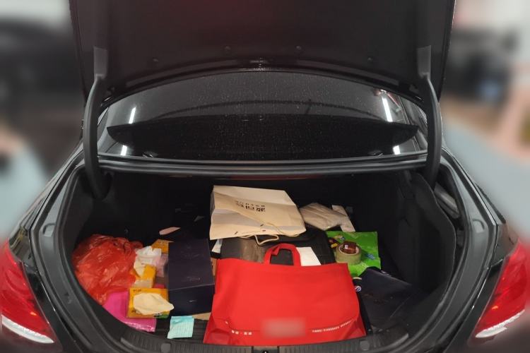 Used Mercedes-Benz E-Class 2018 E 200 L Trunk