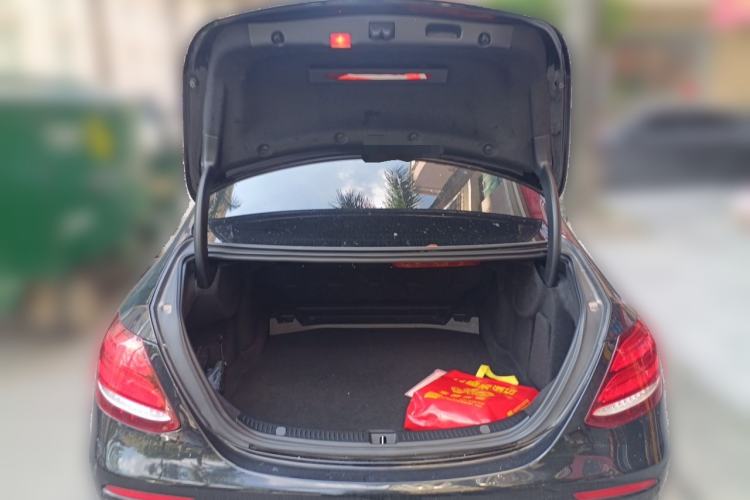 Used Mercedes-Benz E-Class 2018 E 300 L Sporty and Stylish Model Trunk