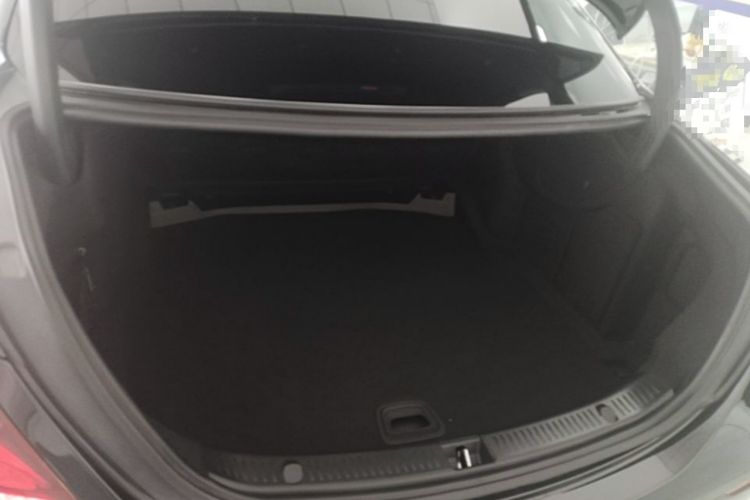 Used Mercedes-Benz E-Class 2018 Facelift E 200 L Trunk