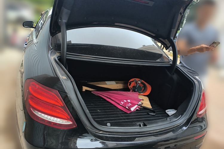 Used Mercedes-Benz E-Class 2018 E 300 L Sport Luxury Edition Trunk