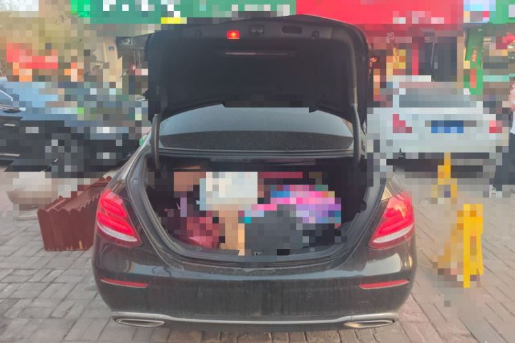 Used Mercedes-Benz E-Class 2018 Facelift E 200 L 4MATIC Trunk