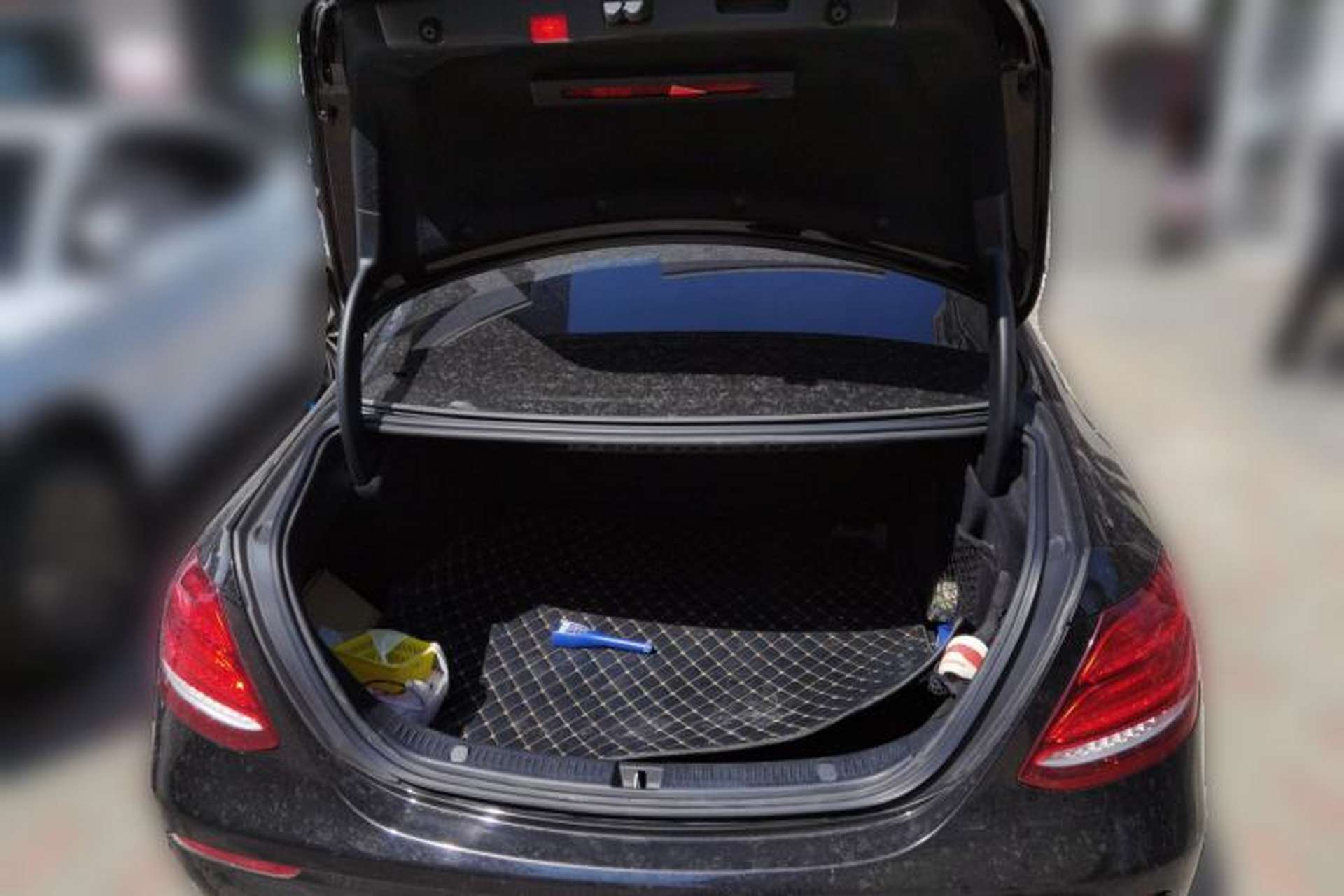 Used Mercedes-Benz E-Class 2018 Facelift E 200 L 4MATIC Trunk