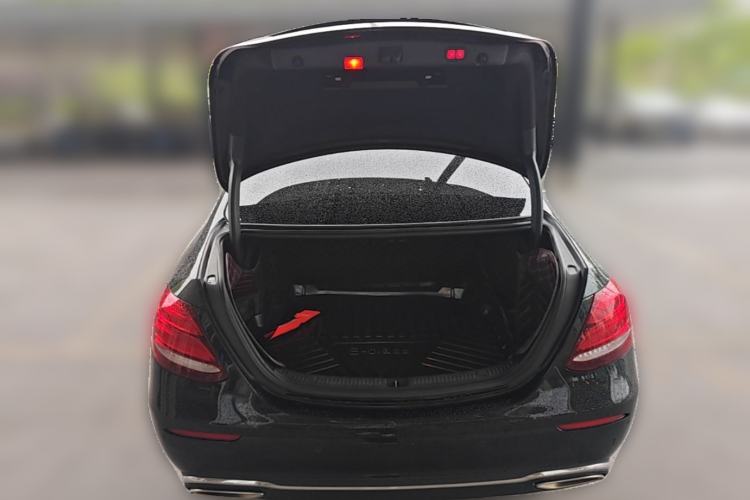 Used Mercedes-Benz E-Class 2018 Facelifted E 300 L Stylish Version Trunk