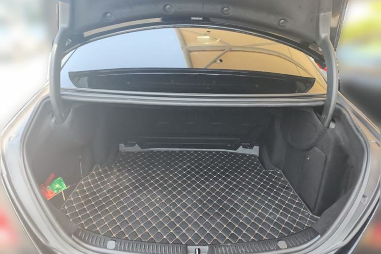 Used Mercedes-Benz E-Class 2018 Restyled E 300 L Sport Luxury Edition Trunk