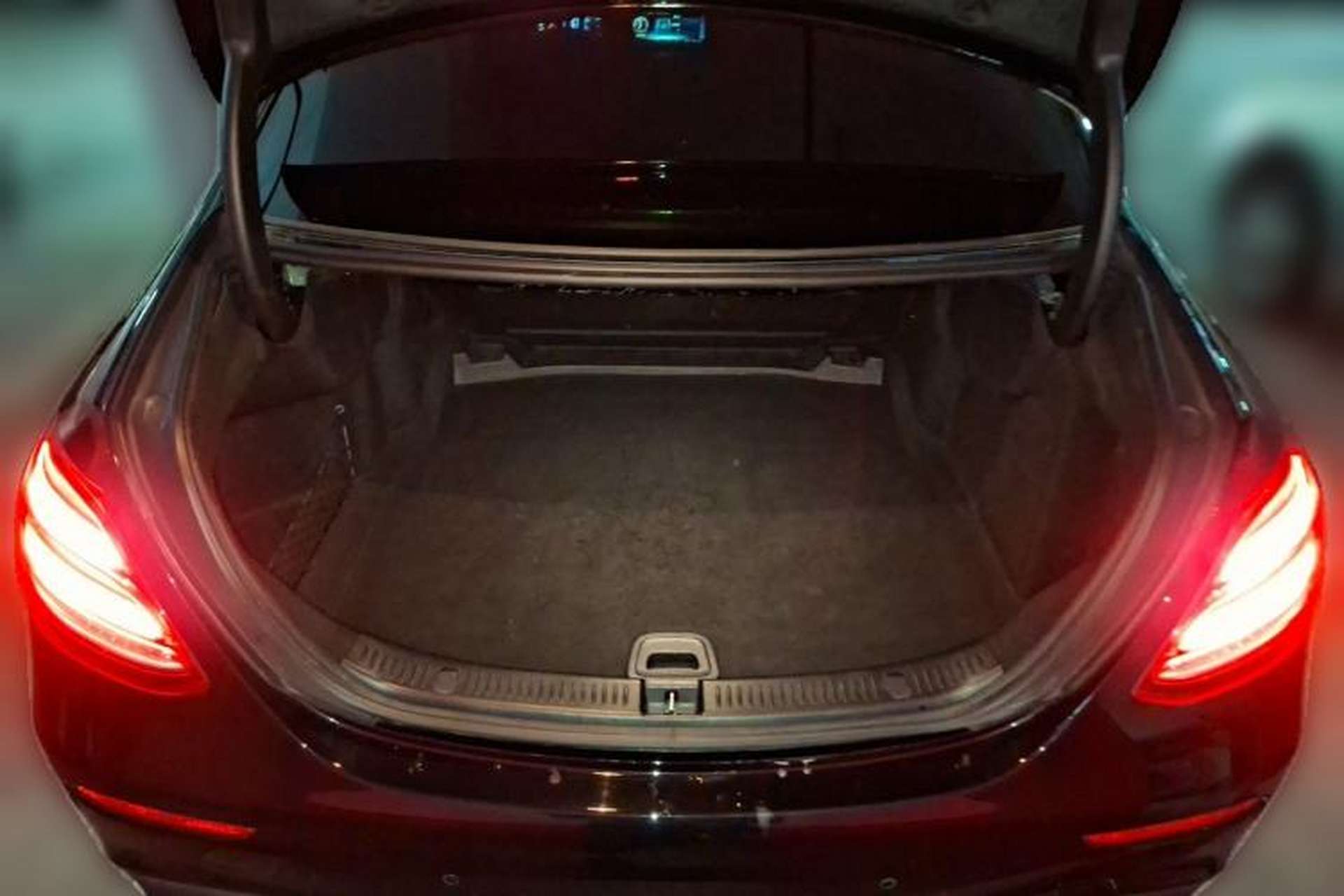 Used Mercedes-Benz E-Class 2018 Restyled E 300 L Sporty and Stylish Edition Trunk