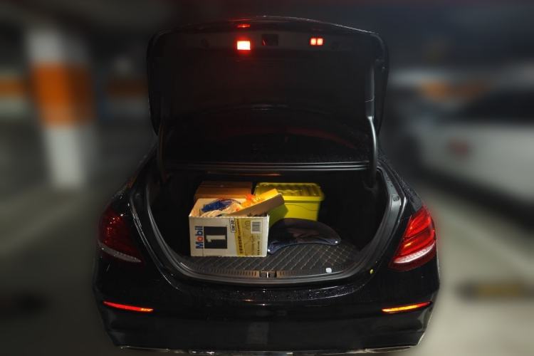 Used Mercedes-Benz E-Class 2018 E 300 L Sport Luxury Edition Trunk