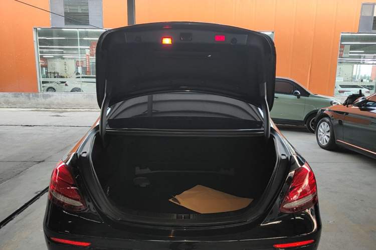 Used Mercedes-Benz E-Class 2018 Restyled E 300 L Sport Luxury Edition Trunk