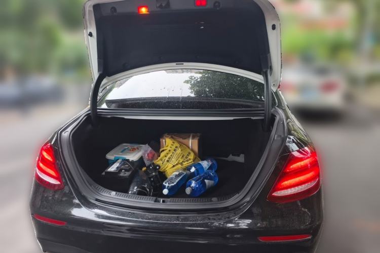 Used Mercedes-Benz E-Class 2018 Restyled E 300 L Sporty and Stylish Edition Trunk