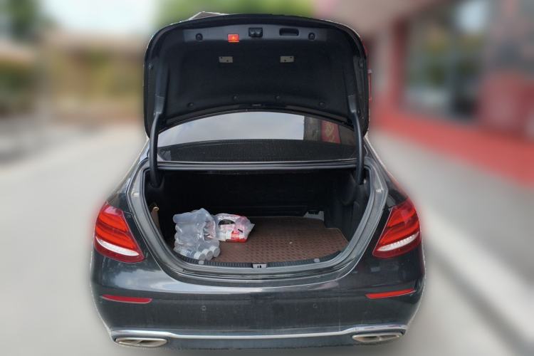 Used Mercedes-Benz E-Class 2018 Facelifted E 300 L Stylish Version Trunk
