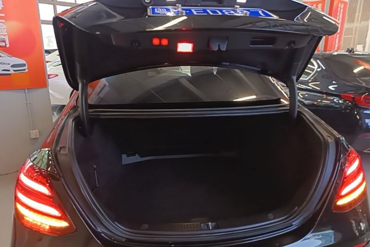 Used Mercedes-Benz E-Class 2018 Facelift E 200 L Trunk
