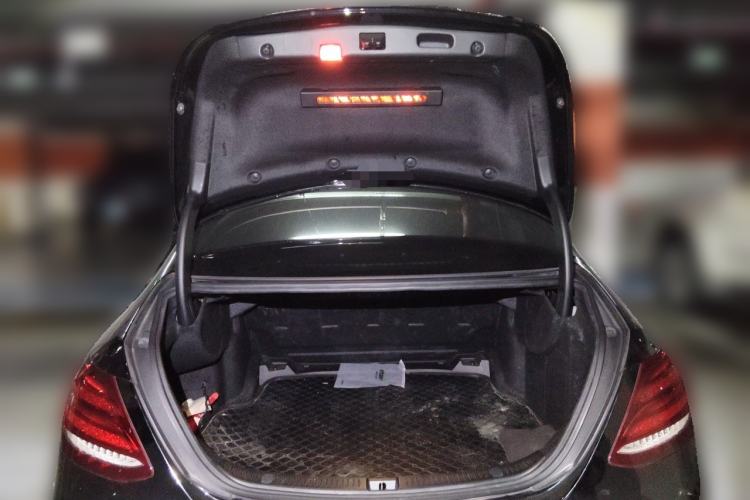 Used Mercedes-Benz E-Class 2018 Facelift E 200 L Sport Edition Trunk