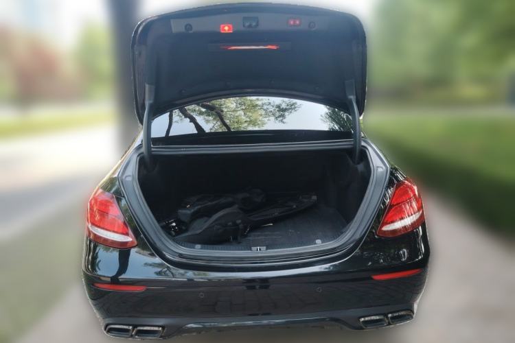 Used Mercedes-Benz E-Class 2018 Facelift E 300 L Luxury Edition Trunk