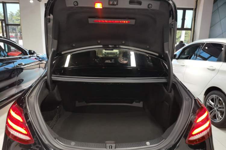 Used Mercedes-Benz E-Class 2018 E 300 L Stylish Model Trunk