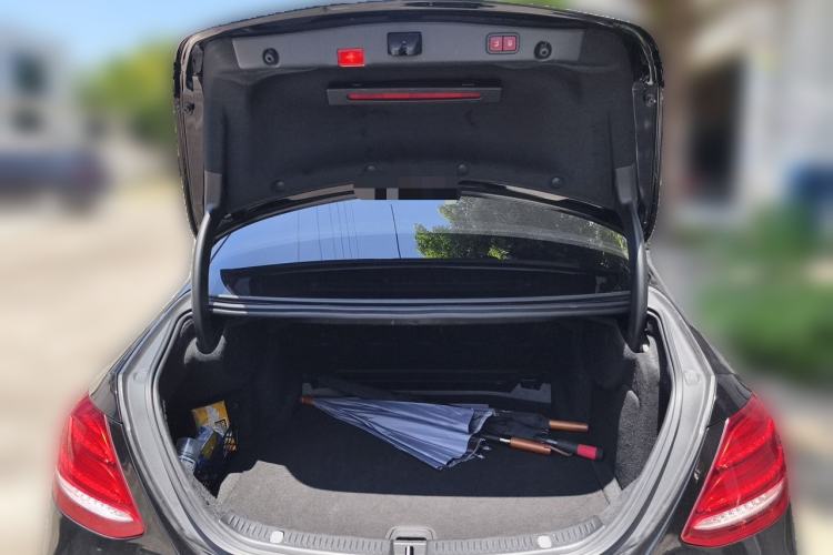 Used Mercedes-Benz E-Class 2018 Facelift E 300 L Luxury Edition Trunk