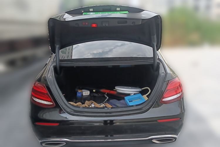 Used Mercedes-Benz E-Class 2018 Facelift E 200 L 4MATIC Trunk