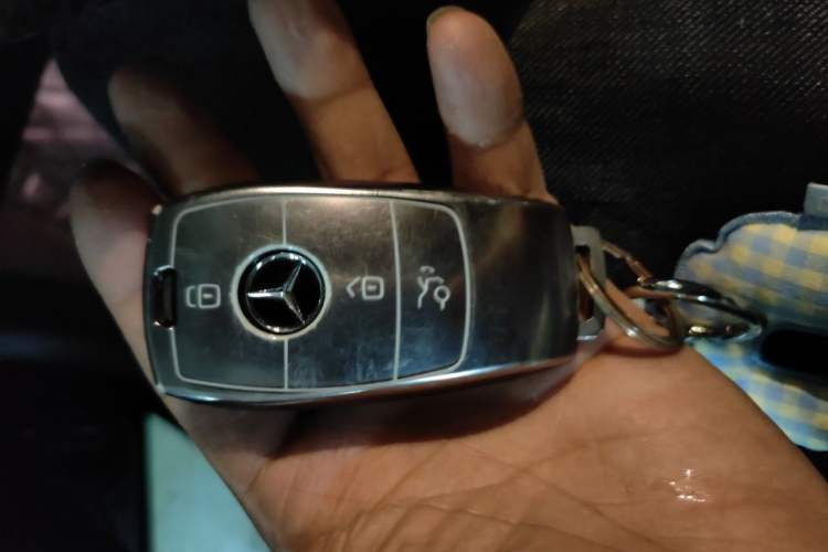 Used Mercedes-Benz E-Class 2018 Restyled E 300 L Sport Luxury Edition Vehicle Key