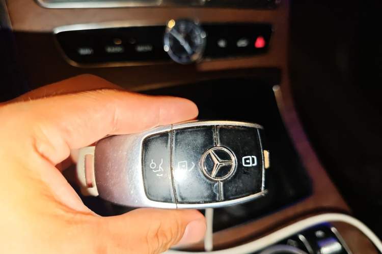 Used Mercedes-Benz E-Class 2018 E 300 L Stylish Model Vehicle Key