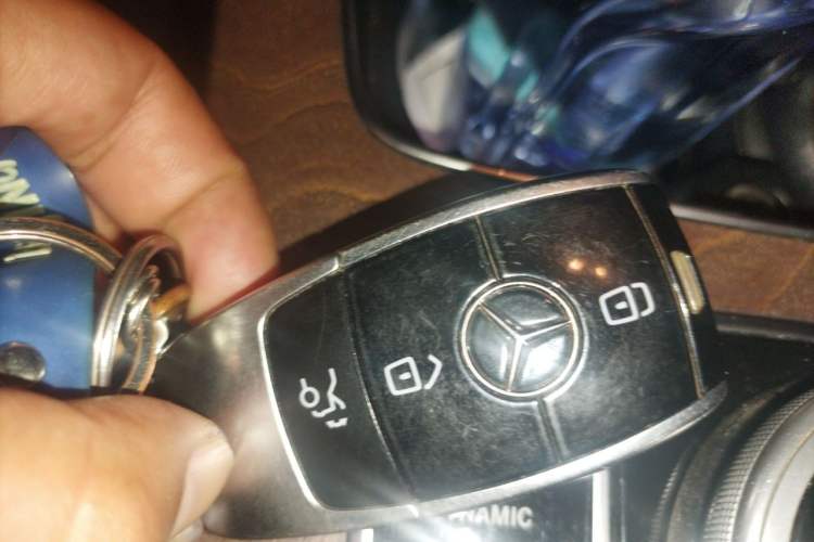 Used Mercedes-Benz E-Class 2018 E 300 L Luxury Model Vehicle Key