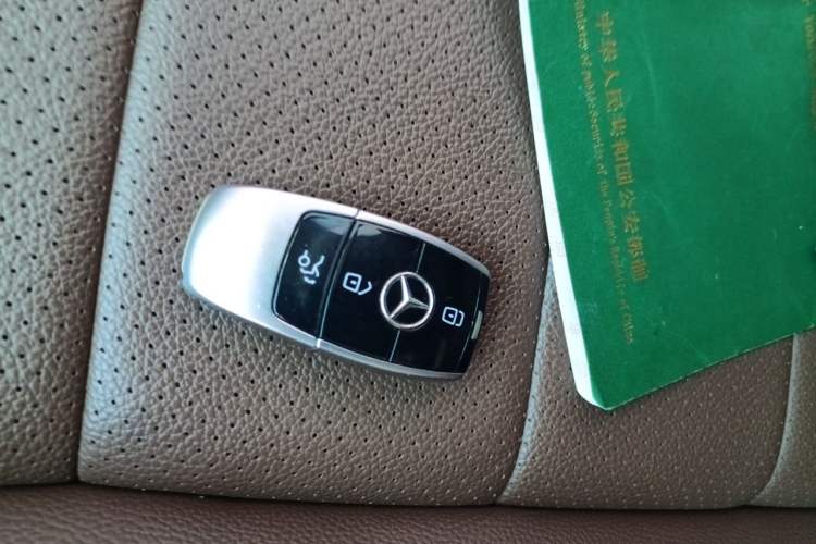 Used Mercedes-Benz E-Class 2018 E 300 L Sporty and Stylish Model Vehicle Key