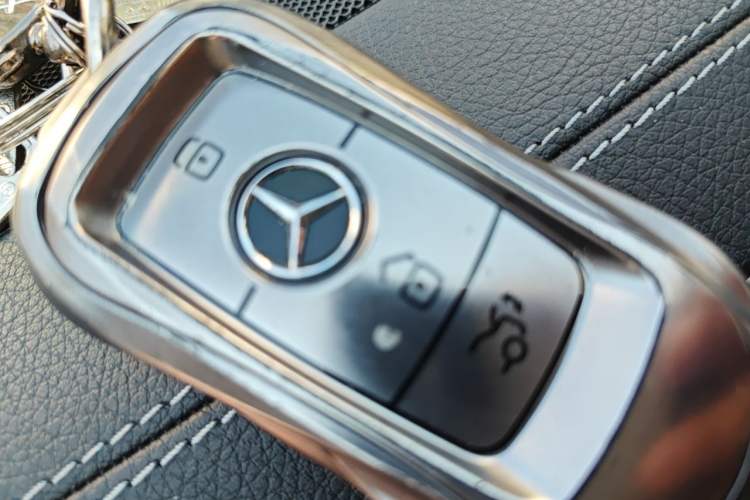 Used Mercedes-Benz E-Class 2018 Restyled E 300 L Sport Luxury Edition Vehicle Key