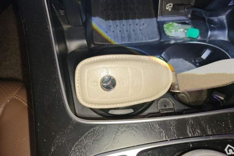 Used Mercedes-Benz E-Class 2018 E 300 L Sport Luxury Edition Vehicle Key