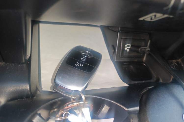 Used Mercedes-Benz E-Class 2018 E 300 L Luxury Model Vehicle Key