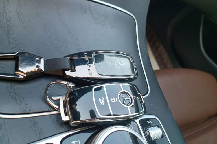 Used Mercedes-Benz E-Class 2018 Facelift E 200 L Sport Edition Vehicle Key