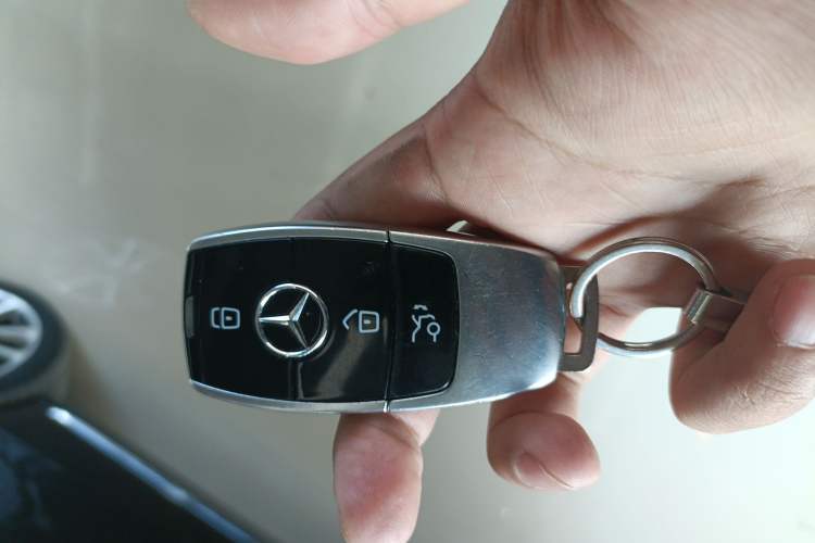 Used Mercedes-Benz E-Class 2018 E 200 L Vehicle Key