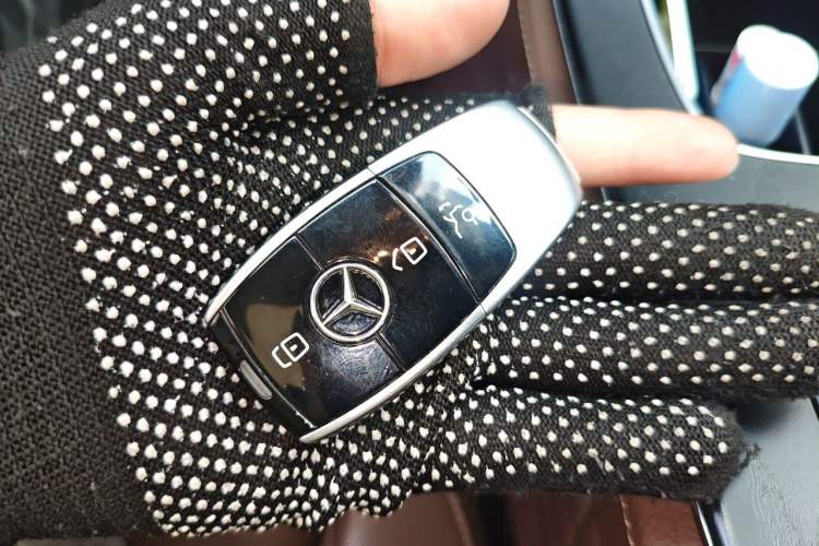 Used Mercedes-Benz E-Class 2018 E 300 L Sport Luxury Edition Vehicle Key