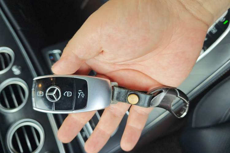 Used Mercedes-Benz E-Class 2018 Restyled E 300 L Sport Luxury Edition Vehicle Key
