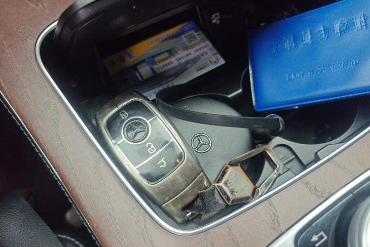 Used Mercedes-Benz E-Class 2018 E 200 L Vehicle Key